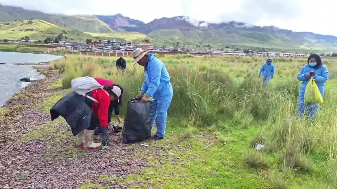 LIMPIEZA DE LA LAGUNA EN CONMEMORACIÓN DEL DIA MUNDIAL DEL AGUA