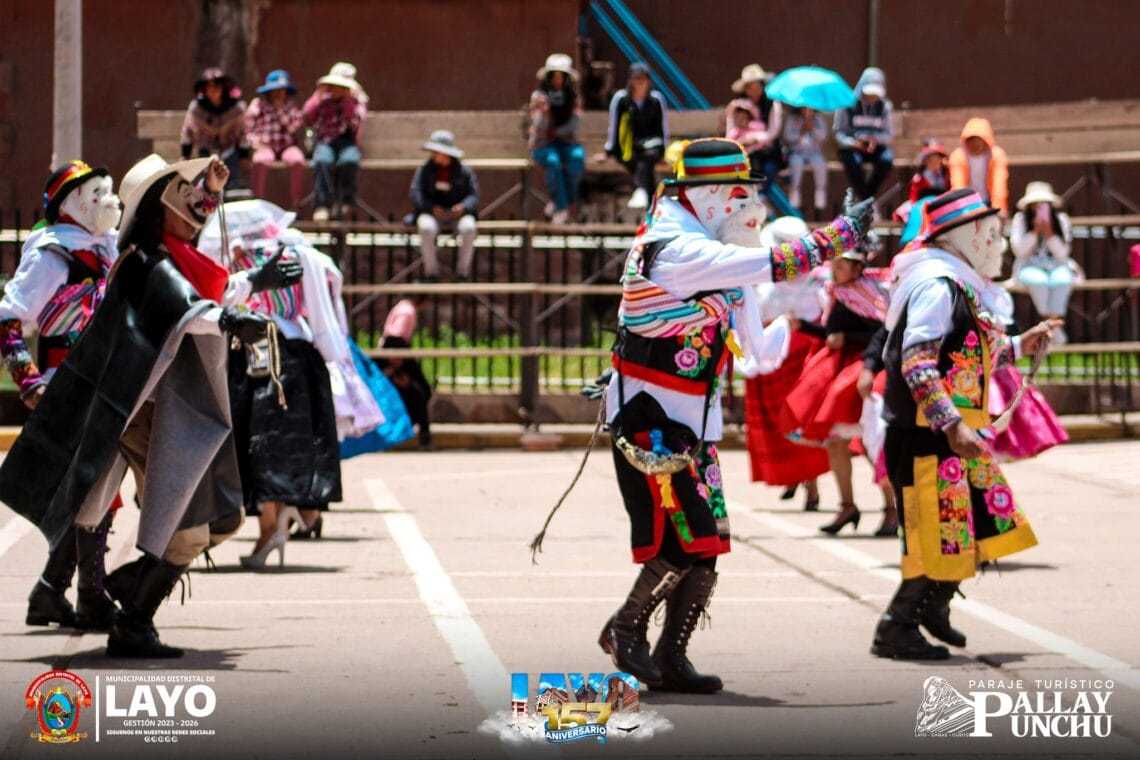 𝗔𝗦Í 𝗦𝗘 𝗩𝗜𝗩𝗜Ó 𝗘𝗟 𝗖𝗢𝗟𝗢𝗥𝗜𝗗𝗢 𝗣𝗔𝗦𝗔𝗖𝗔𝗟𝗟𝗘 𝗣𝗢𝗥 𝗟𝗢𝗦 𝟭𝟱𝟳 𝗔Ñ𝗢𝗦 𝗗𝗘 𝗖𝗥𝗘𝗔𝗖𝗜Ó𝗡 𝗣𝗢𝗟Í𝗧𝗜𝗖𝗔 𝗗𝗘𝗟 𝗗𝗜