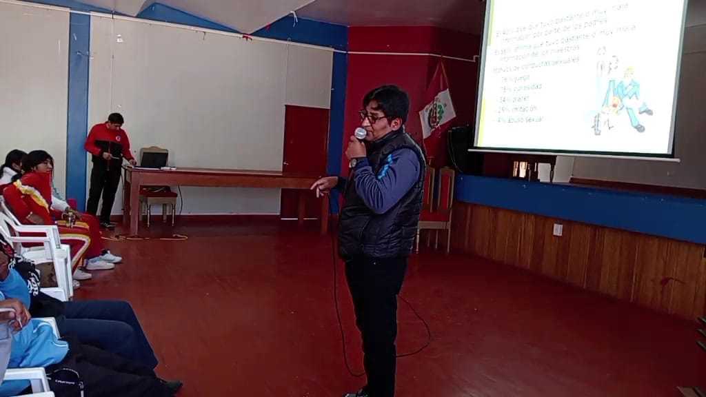 CHARLA DE SENSIBILIZACIÓN A ESTUDIANTES DE 5TO AÑO NIVEL SECUNDARIO