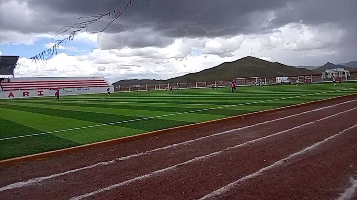 EN VIVO MACARI VS LAYO