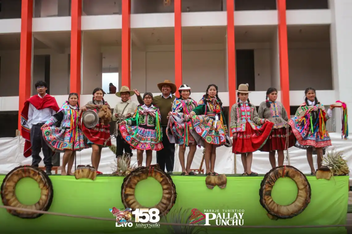 𝗘𝗟 𝗧𝗔𝗟𝗘𝗡𝗧𝗢 𝗬 𝗟𝗔 𝗣𝗢𝗘𝗦Í𝗔 𝗕𝗥𝗜𝗟𝗟𝗔𝗥𝗢𝗡 𝗘𝗡 𝗟𝗢𝗦 𝟭𝟱𝟴 𝗔Ñ𝗢𝗦 𝗗𝗘 𝗟𝗔𝗬𝗢